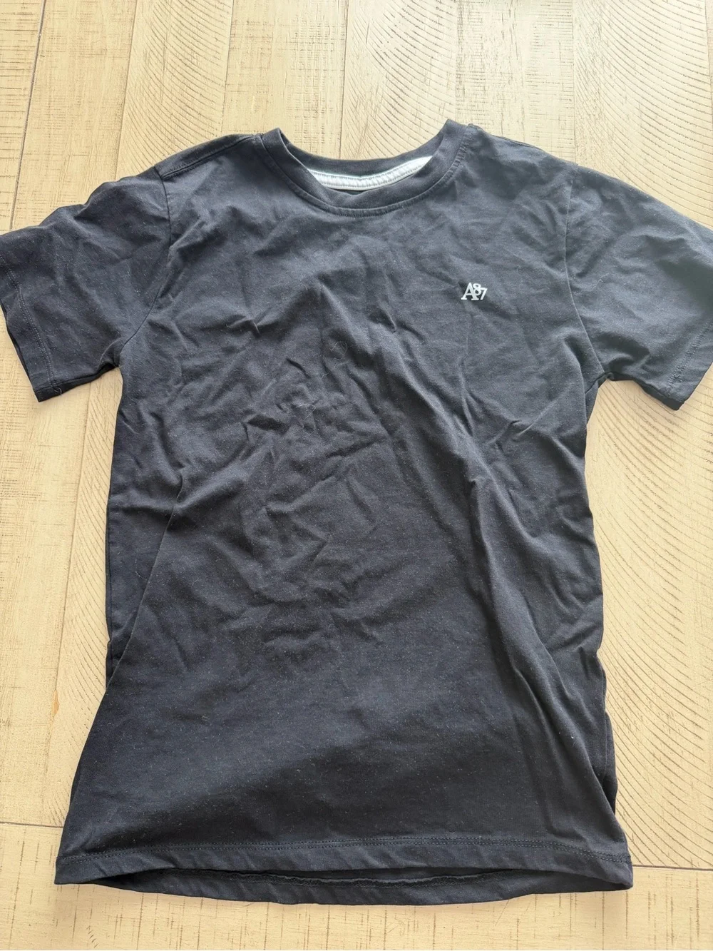 2 SHIRTS BOYS SIZE L